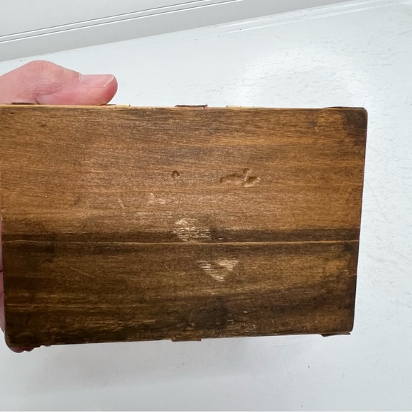 Wooden trinket box - Picture 12 of 14